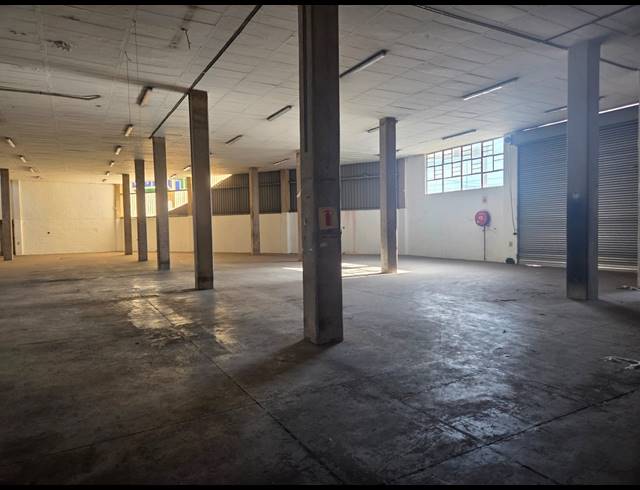 918M² WAREHOUSE TO LET IN PINETOWN CENTRAL